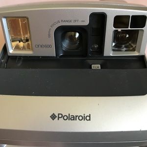 POLAROID one 600